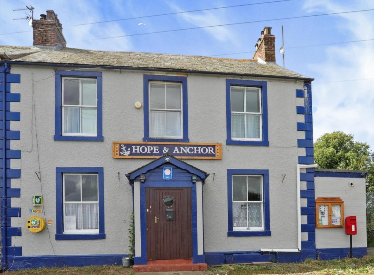 Hope & Anchor Pub, Port Carlisle, Hadrian'S Wall, Area Of Natural Beauty Exterior photo