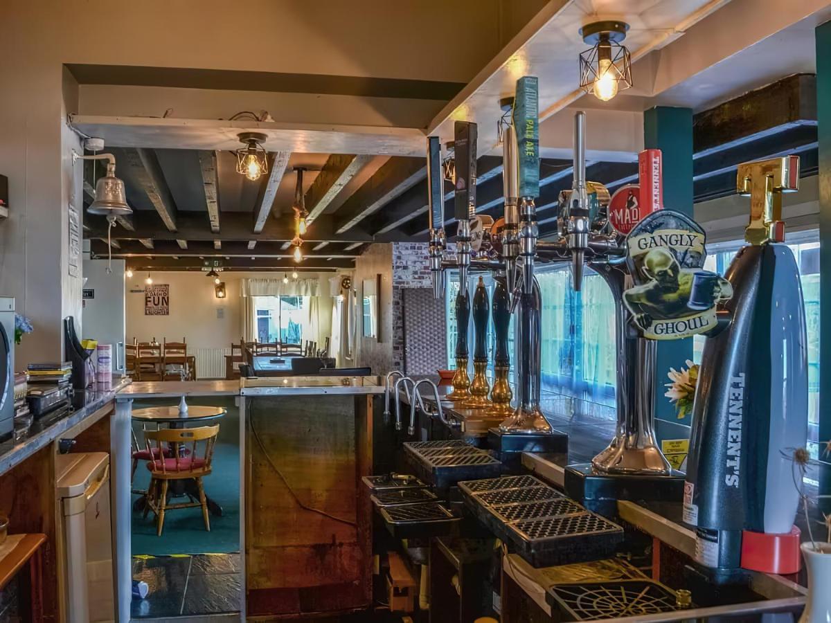 Hope & Anchor Pub, Port Carlisle, Hadrian'S Wall, Area Of Natural Beauty Exterior photo
